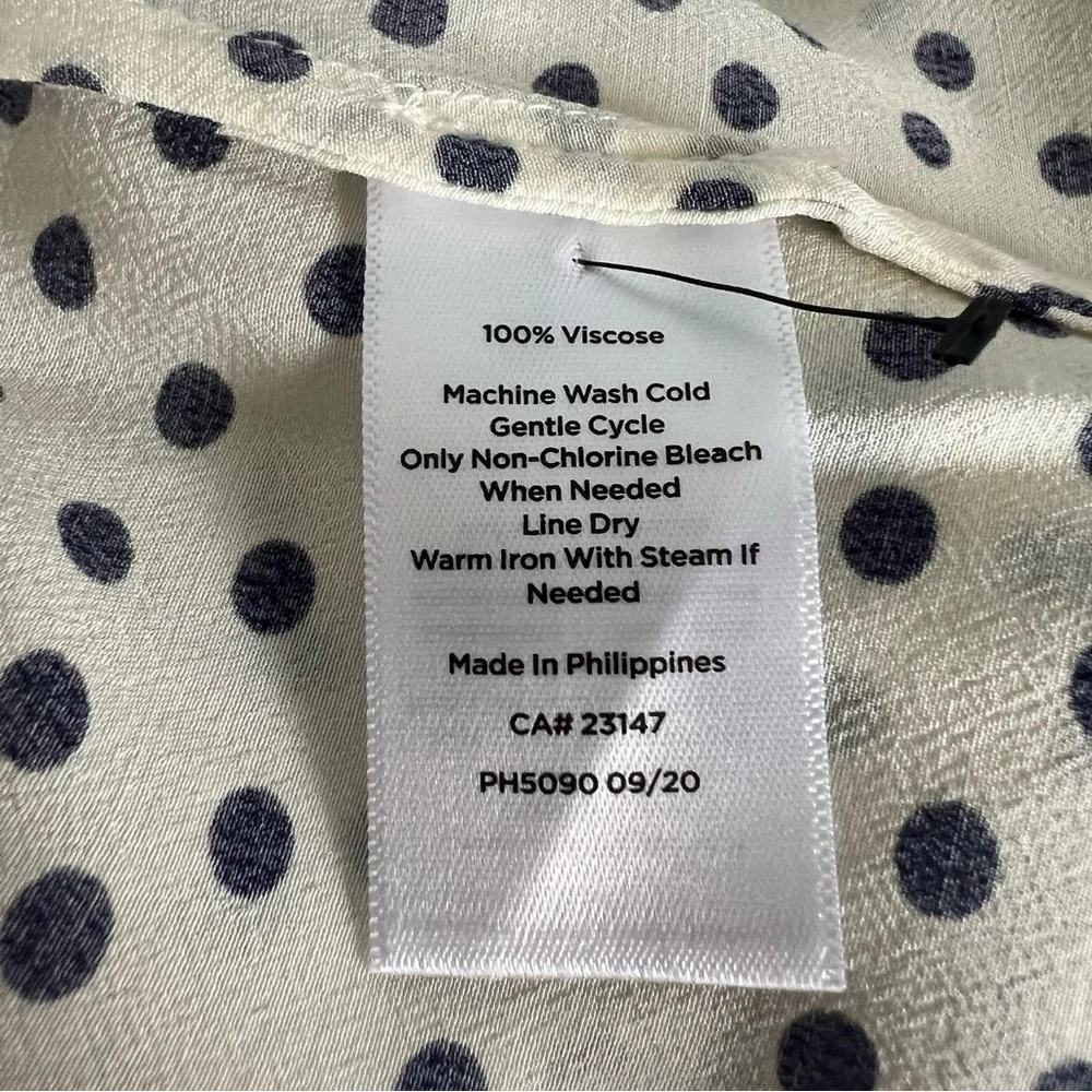 Talbots 14 Cream w/ Navy Scattered Dots Button Up Blouse Top Shirt